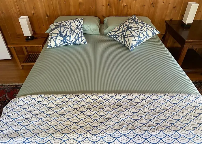 Pacific Palisades Private Entrance Guest Room